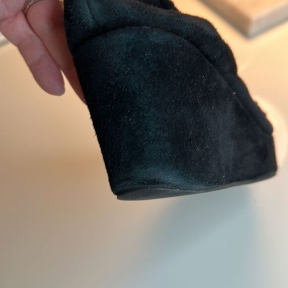 Restricted Delilah Suede platform wedges - Picture 5 of 5